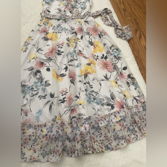 Nicole Miller New York Floral Maxi Dress - Picture 3 of 5